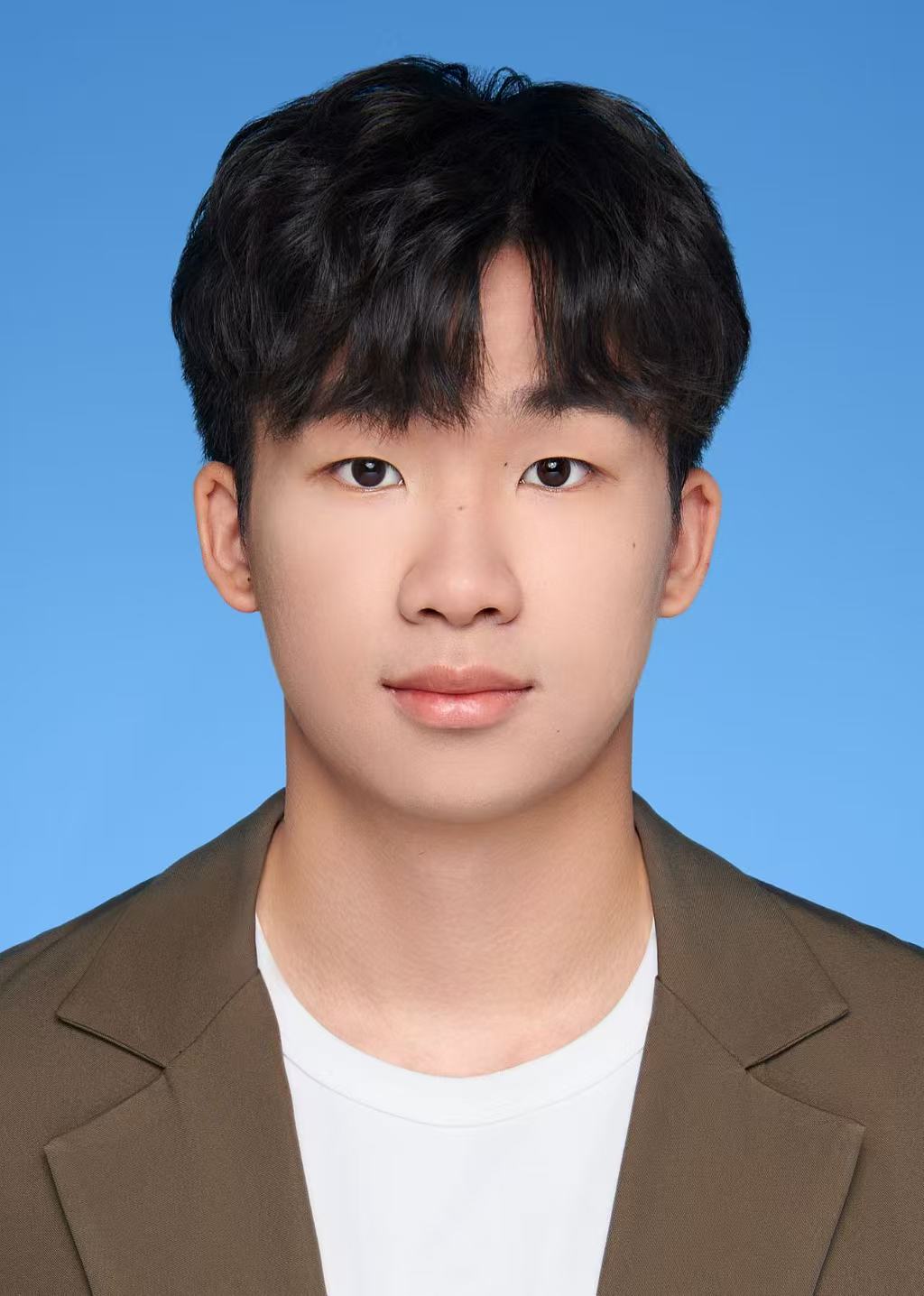 Zihong Luo